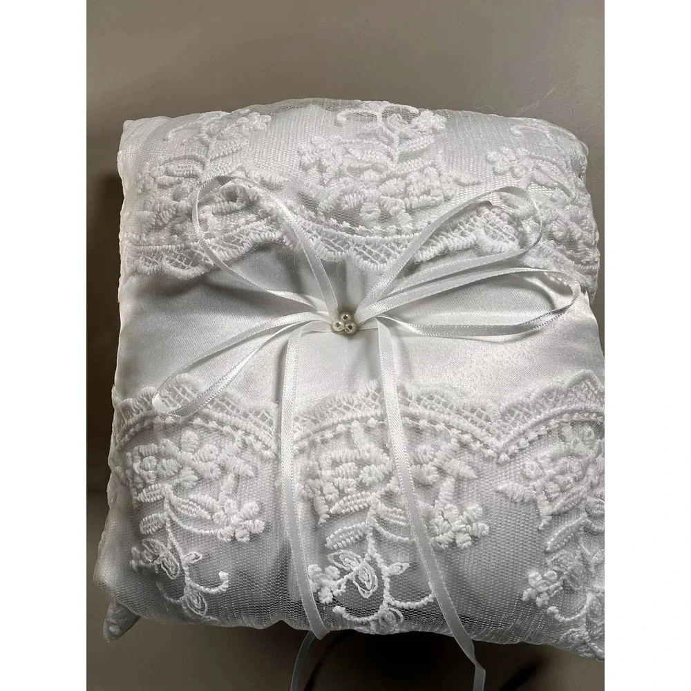 Bridal Flower Girl Basket Crochet Floral Petals‎ Ring Bearer Pillow White New